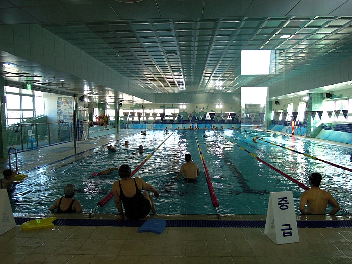 방배열린문화센터 수영장