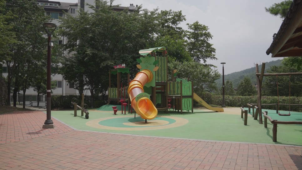 백련산 산스장 놀이터 이미지