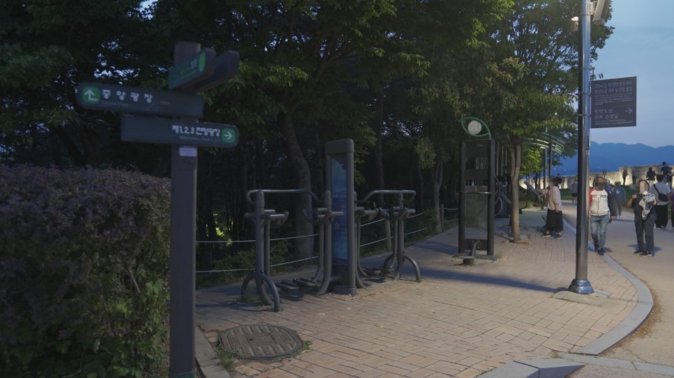 정상주변 운동기구 이미지1