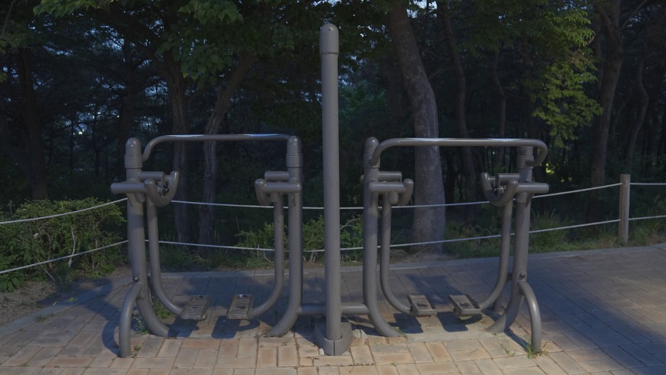 정상주변 운동기구 이미지2