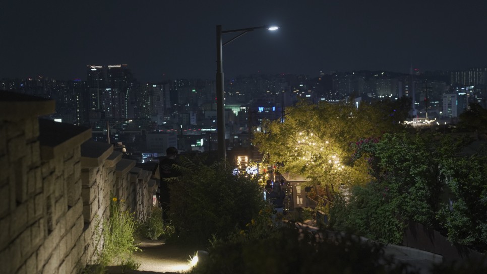 성곽외부 야경 이미지2