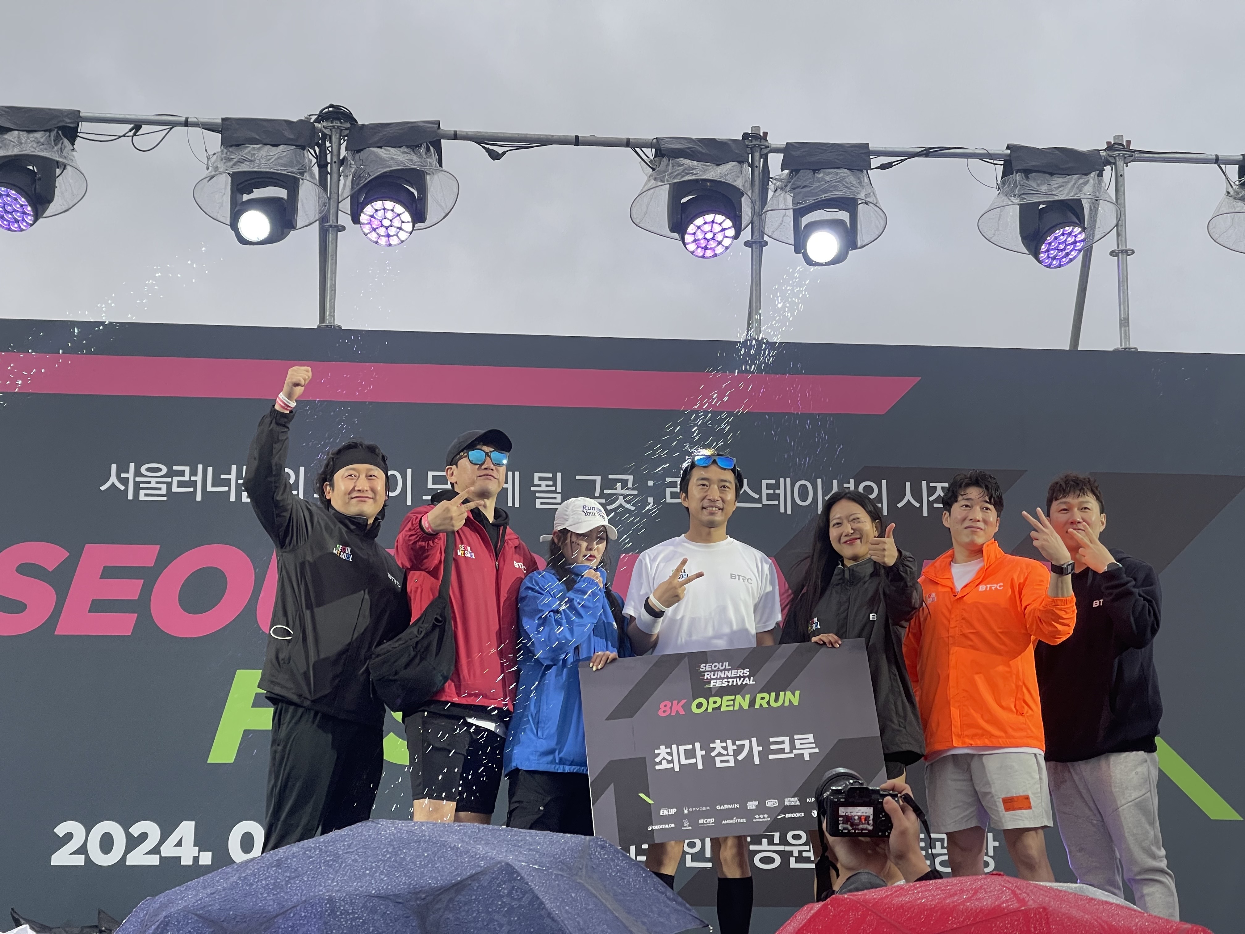 ‘스트릿 우먼 파이터2’의 크루 곡 ‘걸어’의 퍼포먼스로 러너스 페스티벌에 딱 맞는 정말 인상깊은 무대를 보여주셨습니다