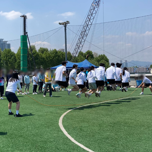 시민참여 종목이었음에도 볼로볼과 단체줄넘기
모두 정말 잘하셔서 놀랐습니다