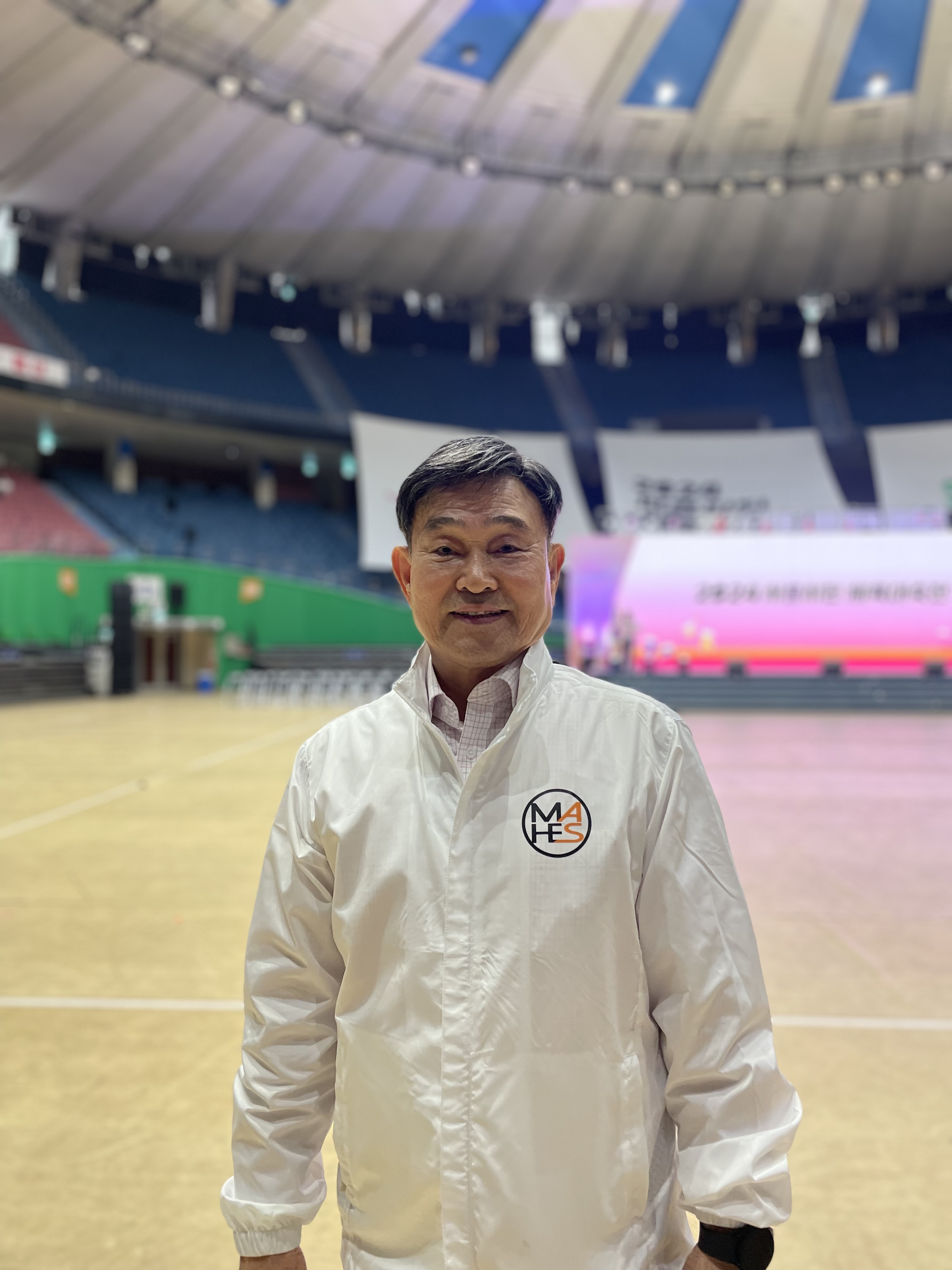 생활체조가 마무리된 후, 서울의 여러구에서 출전하시는 국학기공 공연단분들을 만나보았습니다