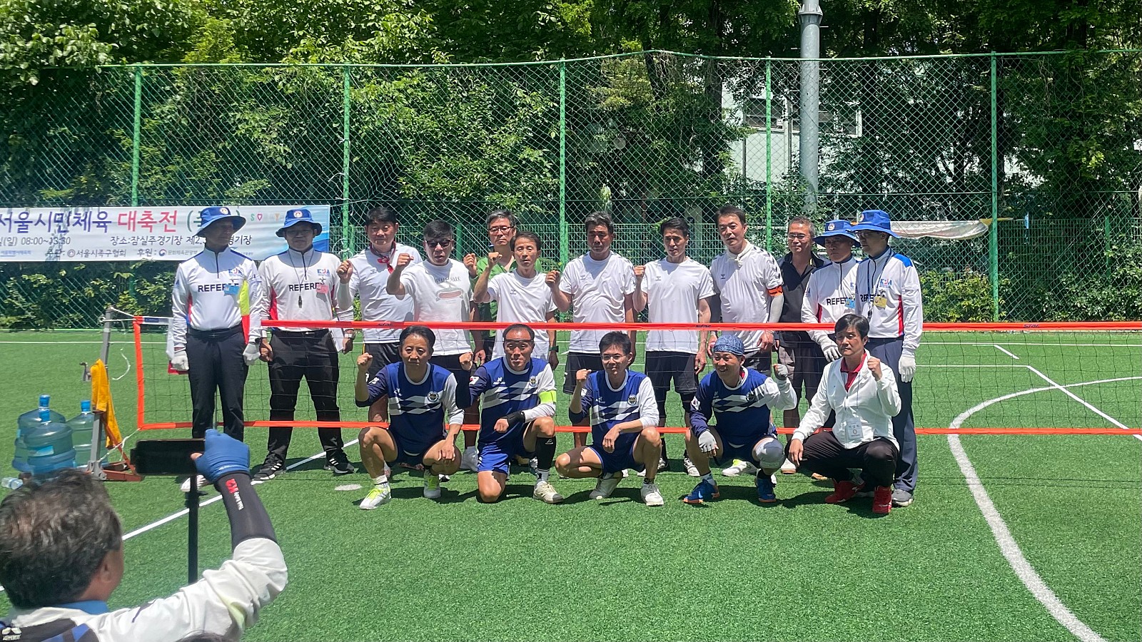 12121.jpg 많은 팀들이 출전을 하게 되어 아침 8시부터 경기가 진행되었다고 합니다