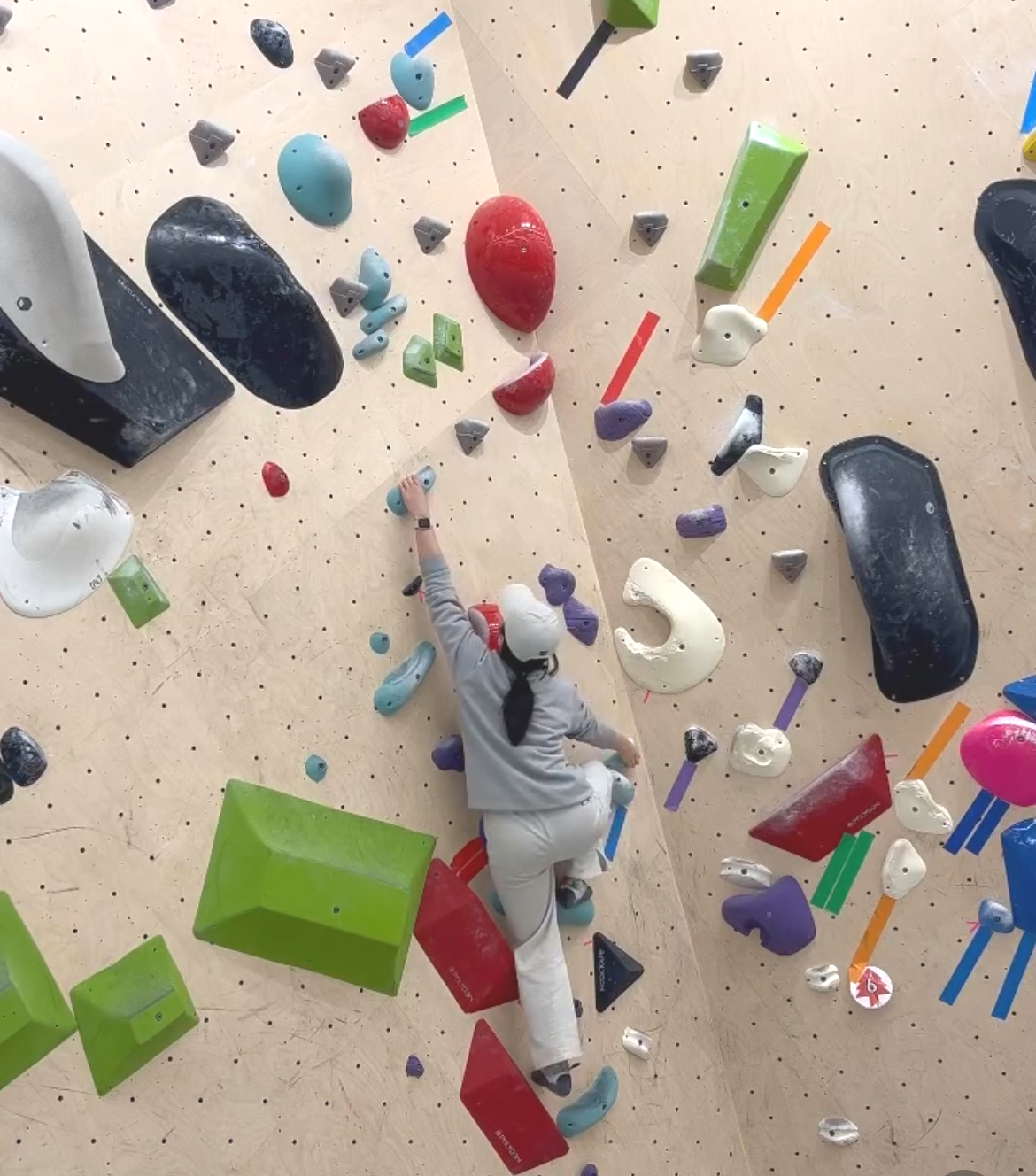 그렇다면 장마철에는 어떤 운동을 할 수 있는지 서우리·하태용과 함께 알아볼까요