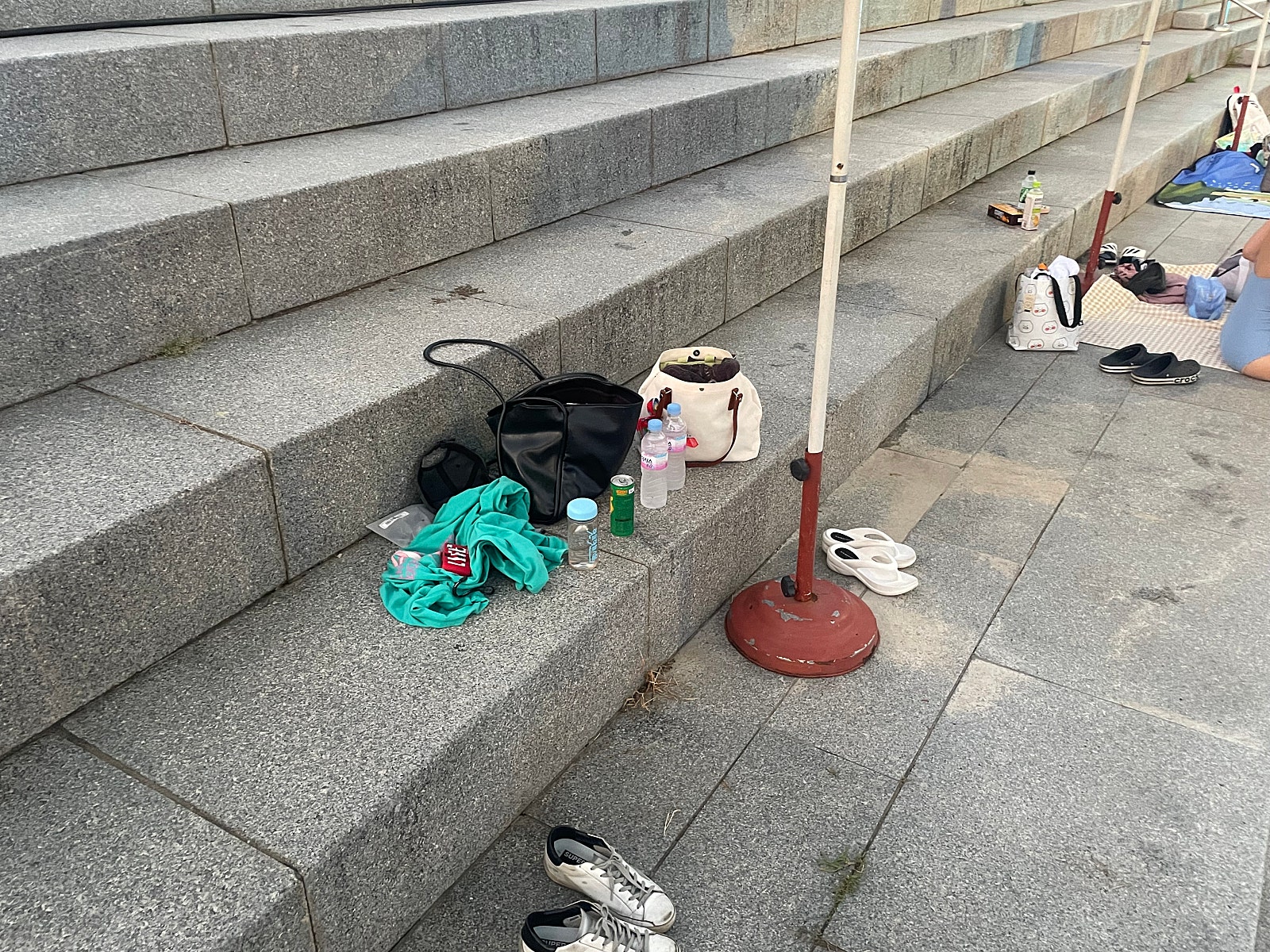 333.jpg 2024년 8월 8일 ~ 8월 9일 총 이틀 간, 20시부터 22시까지 난지한강공원 물놀이장에서 진행되었습니다