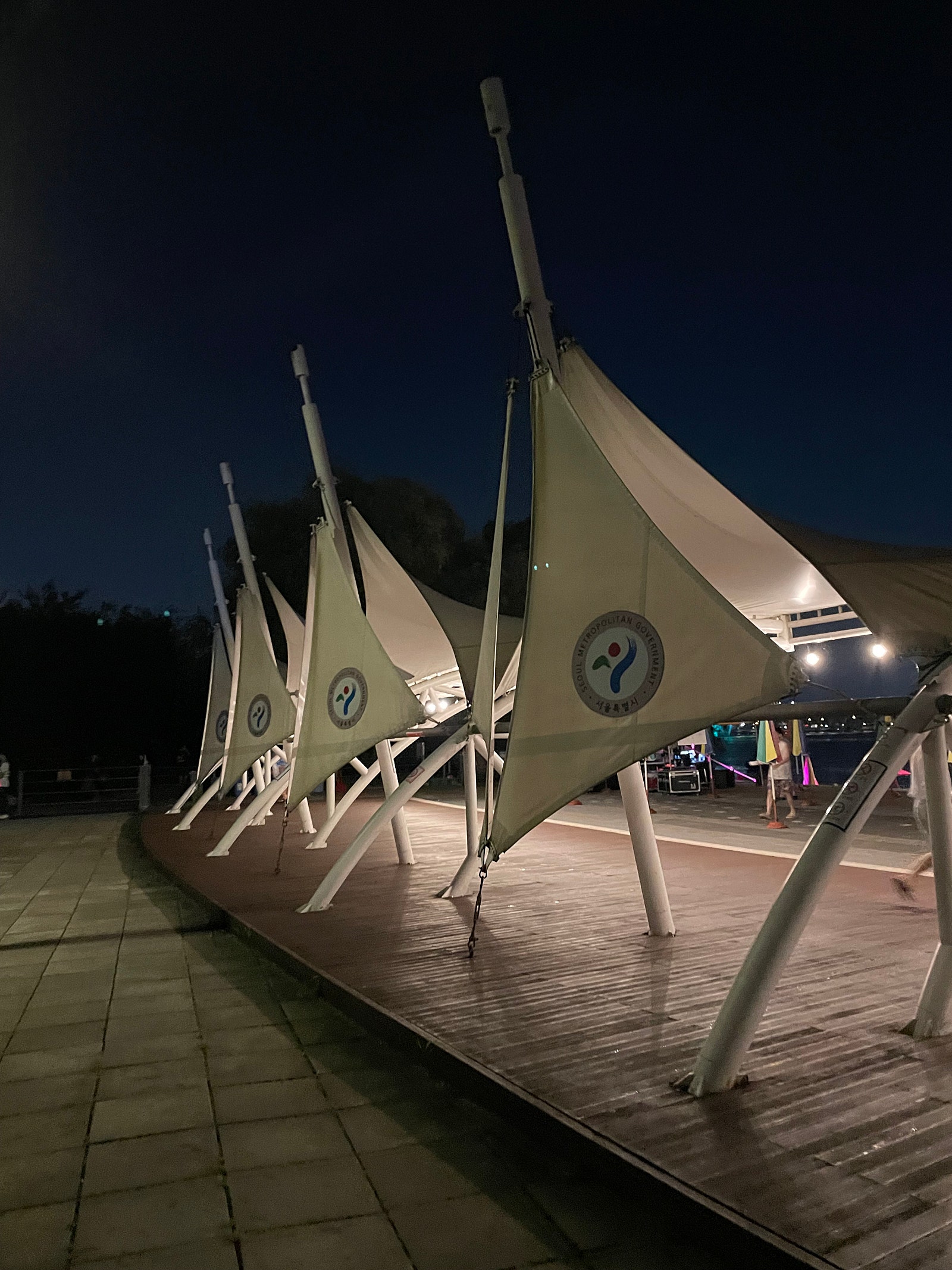 IMG_3865.jpg 1일당, 400명을 제한으로 선착순예매를 진행합니다